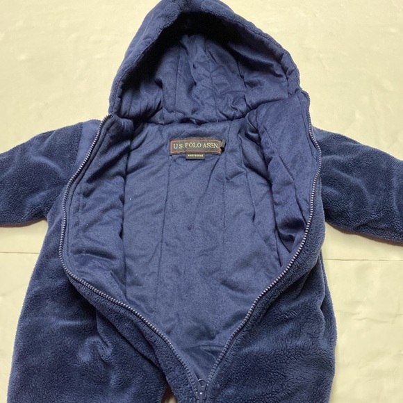 US. Polo Assn. Infant Snowsuit Blue 6-9M Baby Bunting Snowsuit Feet Zip Up Hood - Picture 5 of 9